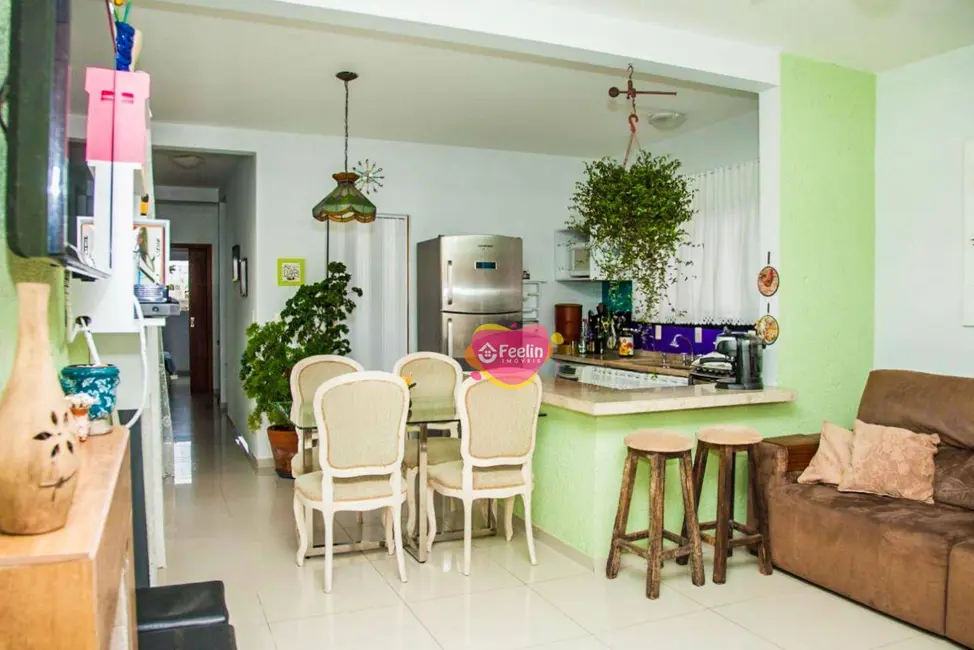 Foto 1 de Casa com 4 quartos à venda, 360m2 em Carianos, Florianopolis - SC