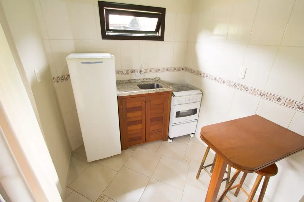 Pousada com 16 quartos à venda, 1925m2 em Rio Tavares, Florianopolis - SC - imagem 4 Foto 4 de Pousada com 16 quartos à venda, 1925m2 em Rio Tavares, Florianopolis - SC