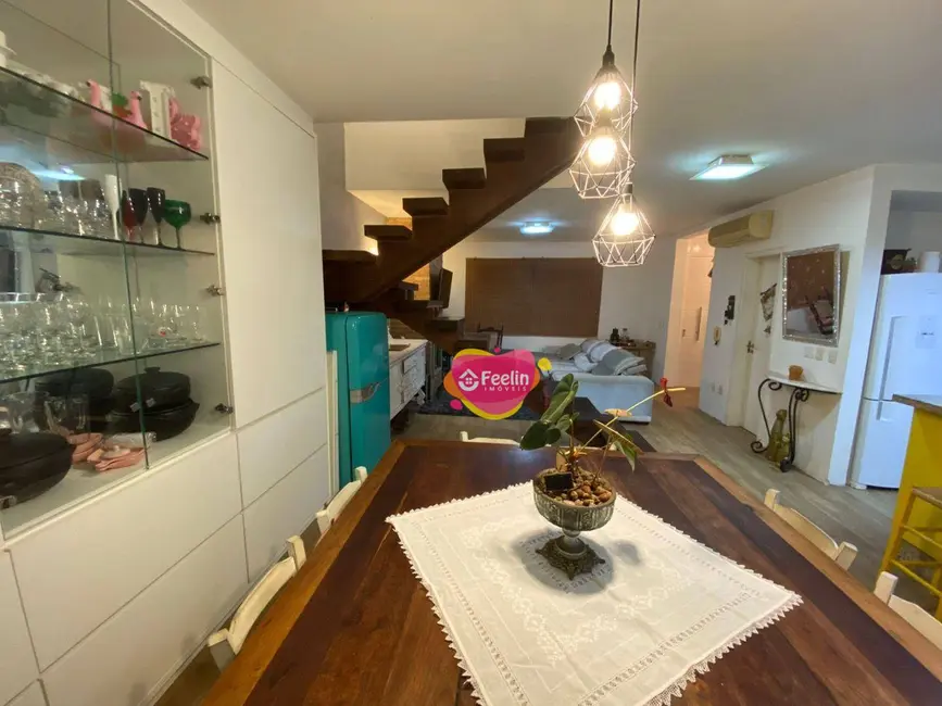 Casa com 4 quartos à venda, 363m2 em Carianos, Florianopolis - SC - imagem 5 Foto 5 de Casa com 4 quartos à venda, 363m2 em Carianos, Florianopolis - SC