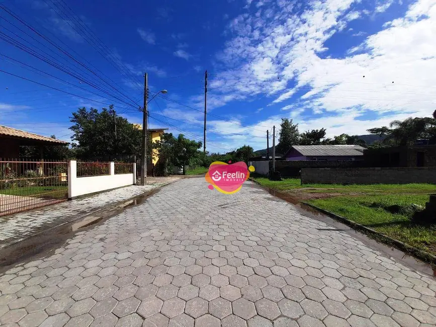 Foto 3 de Terreno / Lote à venda, 738m2 em Campeche, Florianopolis - SC