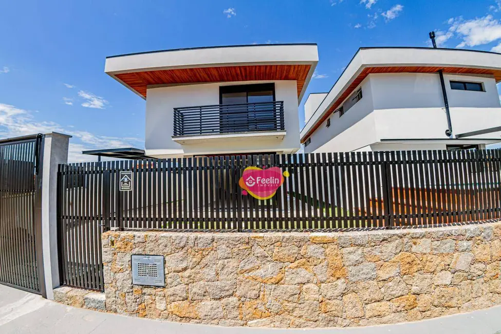 Foto 2 de Casa com 3 quartos à venda, 235m2 em Rio Tavares, Florianopolis - SC