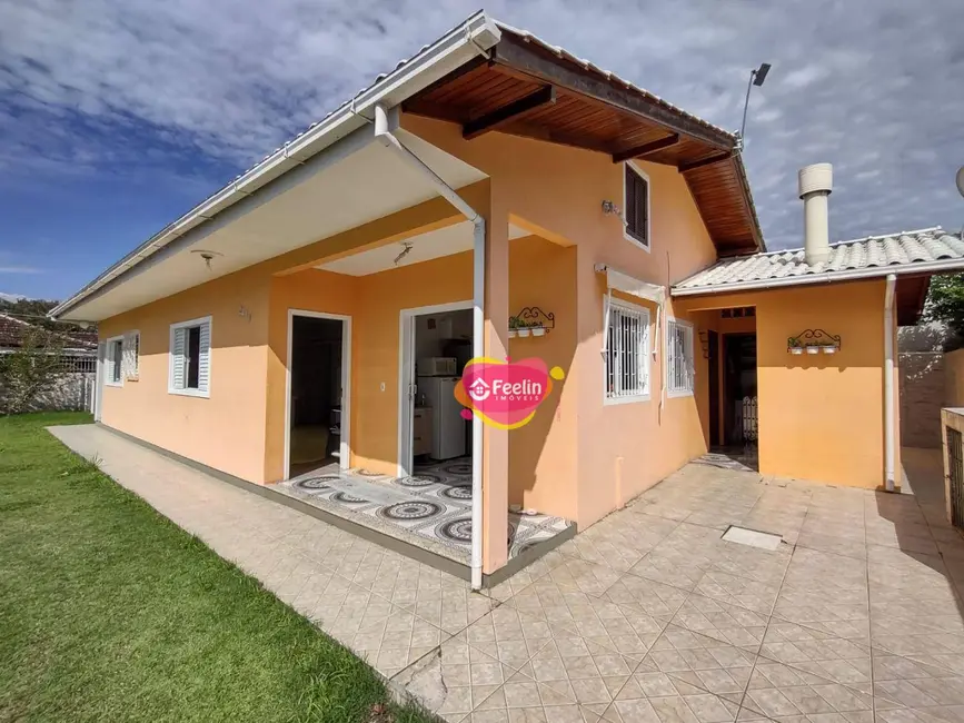 Foto 1 de Casa com 3 quartos à venda, 444m2 em Carianos, Florianopolis - SC