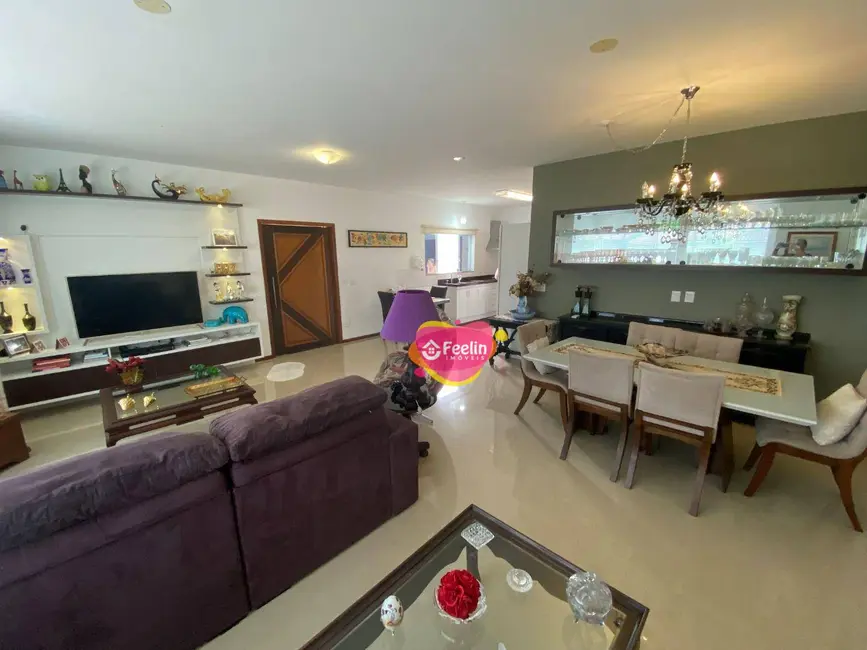 Casa com 3 quartos à venda, 360m2 em Carianos, Florianopolis - SC - imagem 4 Foto 4 de Casa com 3 quartos à venda, 360m2 em Carianos, Florianopolis - SC