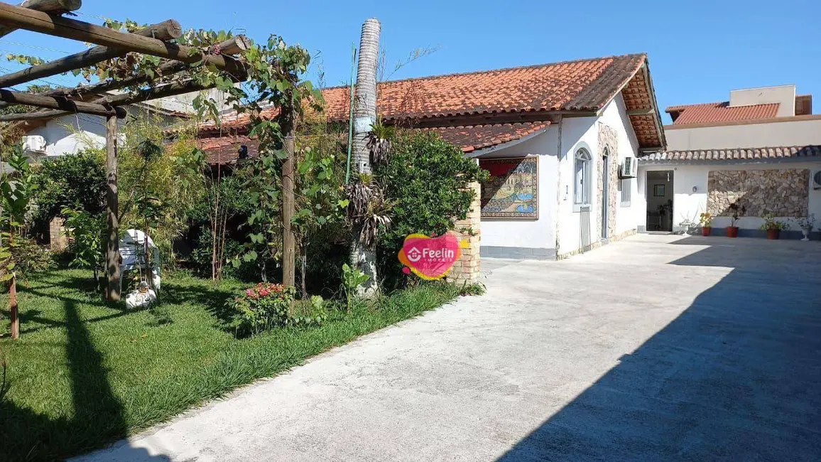 Foto 2 de Casa com 3 quartos à venda, 1145m2 em Carianos, Florianopolis - SC