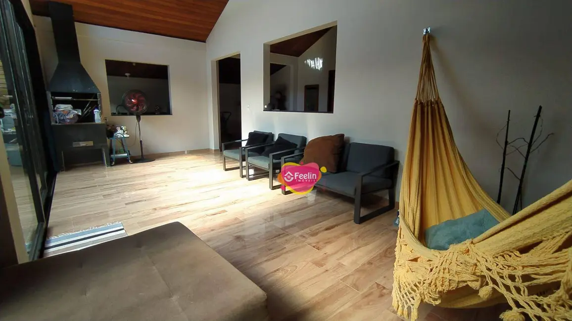 Foto 11 de Casa com 3 quartos para alugar, 450m2 em Campeche, Florianopolis - SC