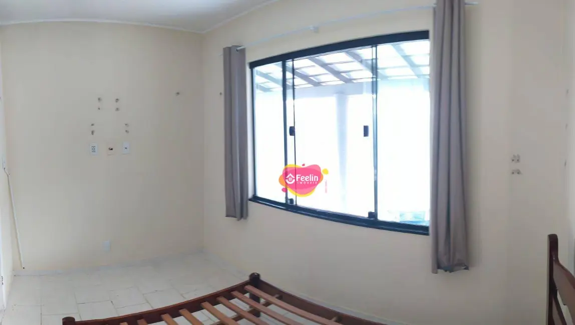 Foto 25 de Casa com 3 quartos para alugar, 450m2 em Campeche, Florianopolis - SC