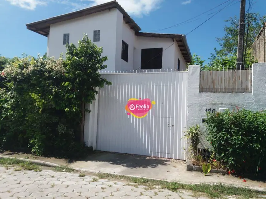 Foto 2 de Casa com 6 quartos à venda, 198m2 em Florianopolis - SC