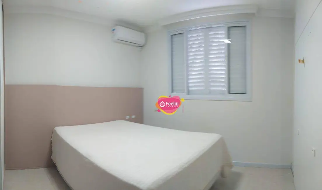 Casa com 3 quartos para alugar, 350m2 em Campeche, Florianopolis - SC - imagem 9 Foto 9 de Casa com 3 quartos para alugar, 350m2 em Campeche, Florianopolis - SC