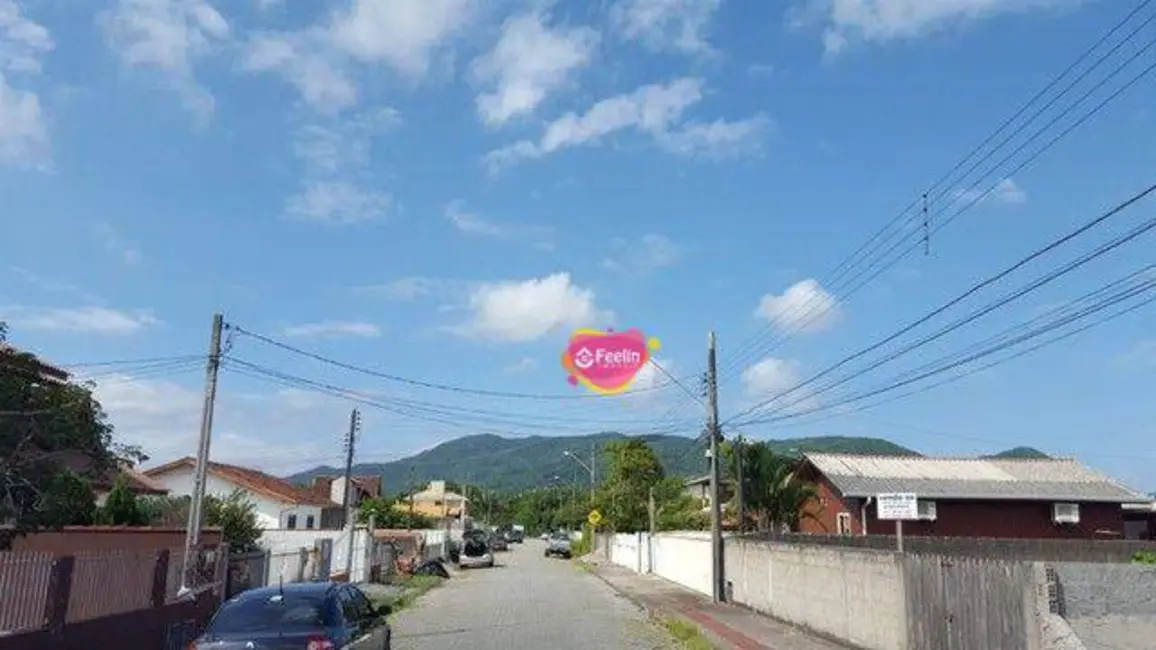 Terreno / Lote à venda, 530m2 em Carianos, Florianopolis - SC - imagem 4 Foto 4 de Terreno / Lote à venda, 530m2 em Carianos, Florianopolis - SC
