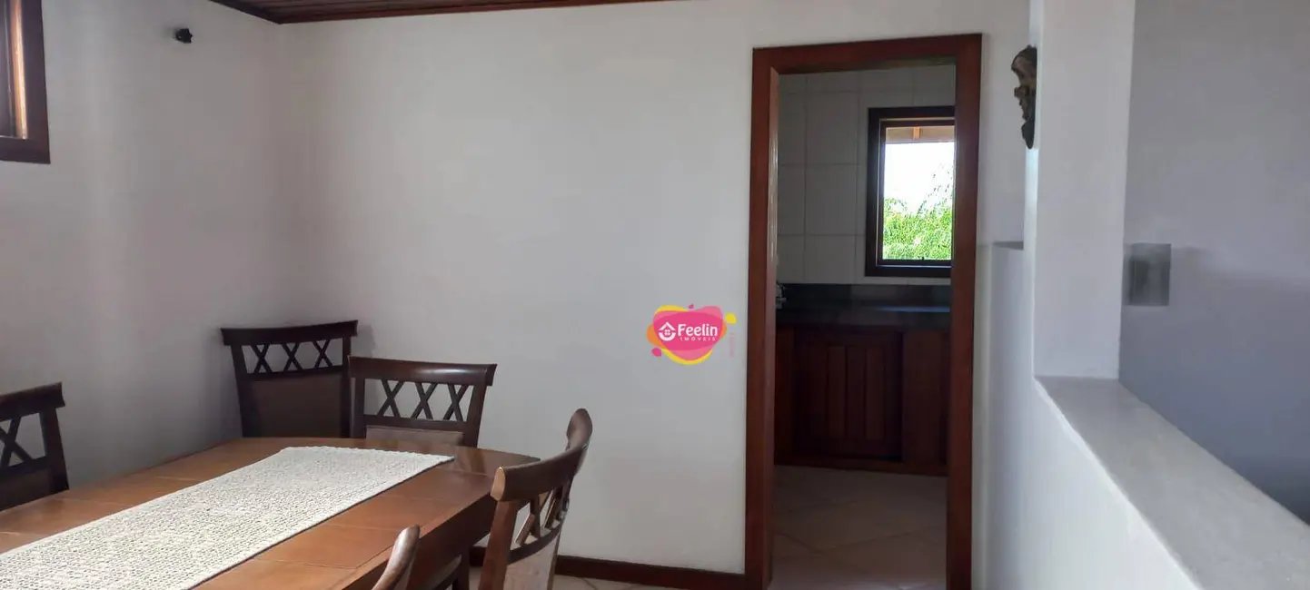 Casa com 4 quartos à venda, 822m2 em Rio Tavares, Florianopolis - SC - imagem 8 Foto 8 de Casa com 4 quartos à venda, 822m2 em Rio Tavares, Florianopolis - SC