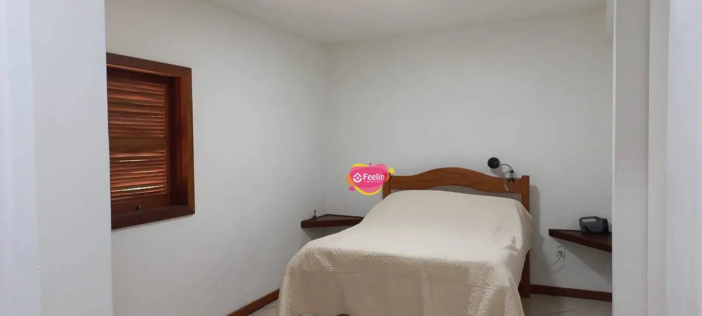 Casa com 4 quartos à venda, 822m2 em Rio Tavares, Florianopolis - SC - imagem 5 Foto 5 de Casa com 4 quartos à venda, 822m2 em Rio Tavares, Florianopolis - SC