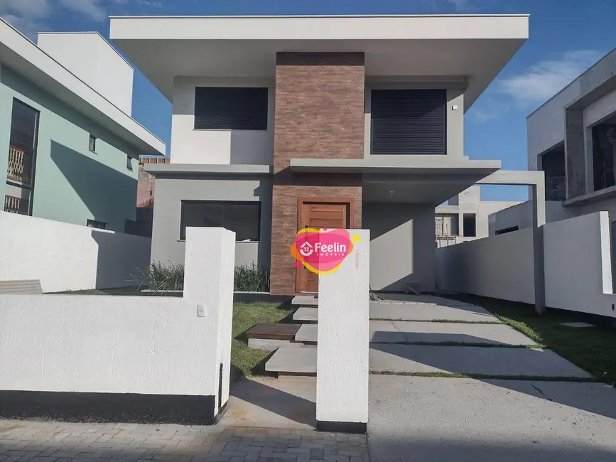 Casa com 3 quartos à venda, 205m2 em Rio Tavares, Florianopolis - SC - imagem 5 Foto 5 de Casa com 3 quartos à venda, 205m2 em Rio Tavares, Florianopolis - SC
