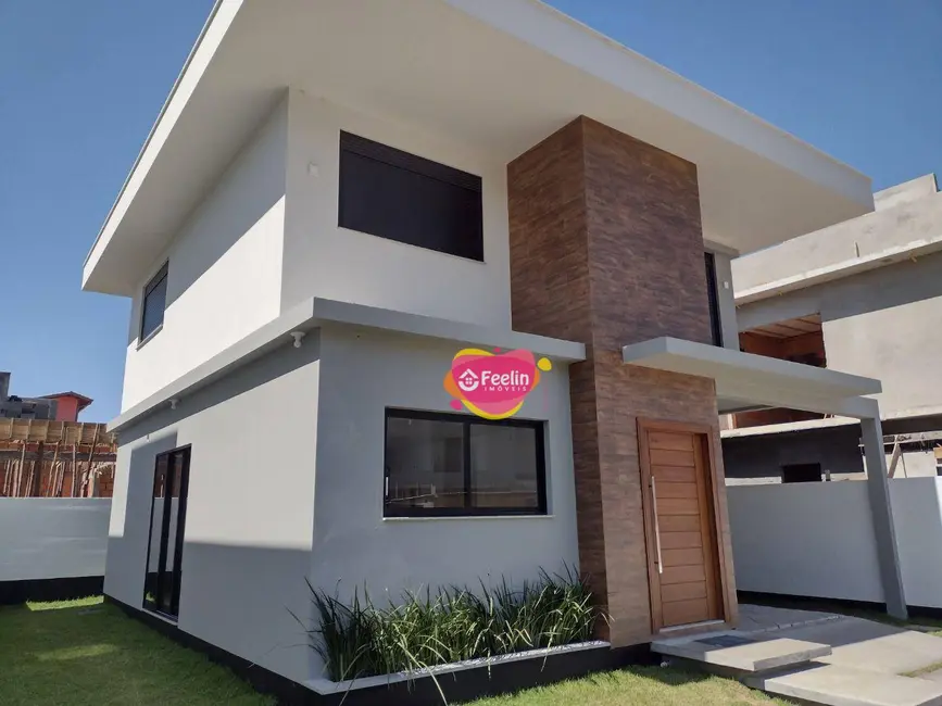 Foto 2 de Casa com 3 quartos à venda, 205m2 em Rio Tavares, Florianopolis - SC