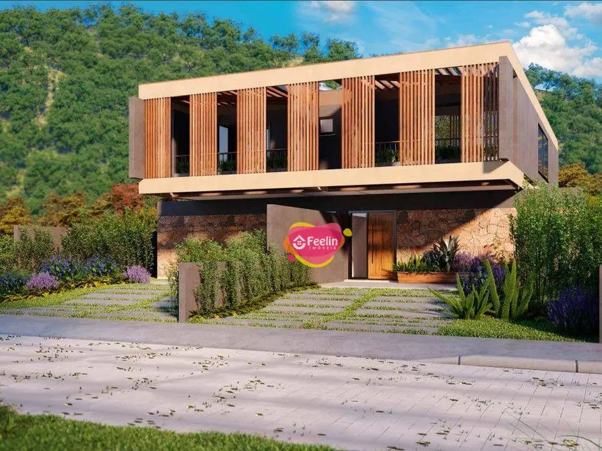Foto 1 de Casa com 3 quartos à venda, 185m2 em Rio Tavares, Florianopolis - SC