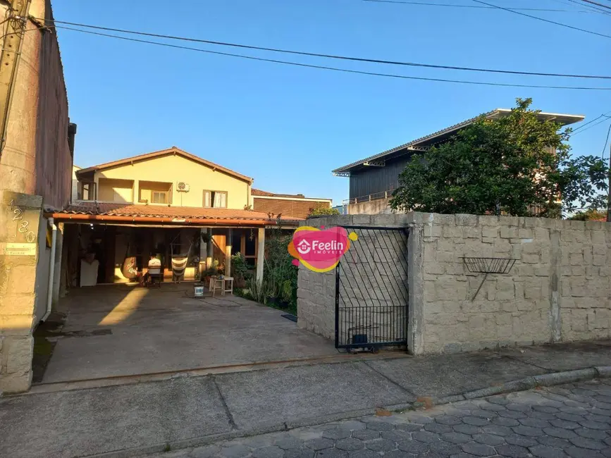 Foto 1 de Casa com 5 quartos à venda, 300m2 em Campeche, Florianopolis - SC