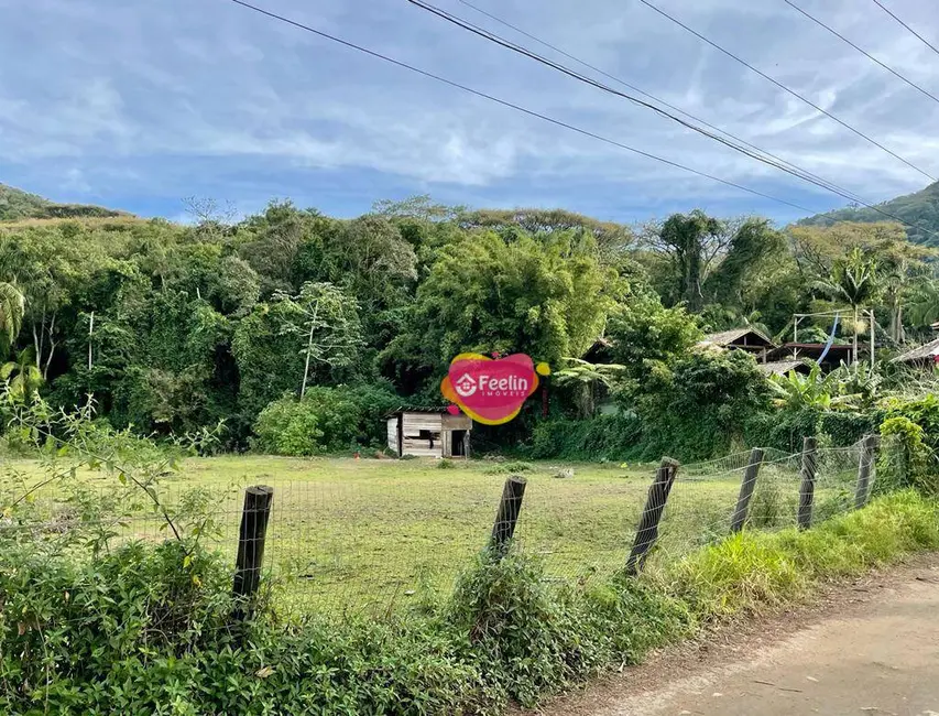 Foto 1 de Terreno / Lote à venda, 742m2 em Rio Tavares, Florianopolis - SC