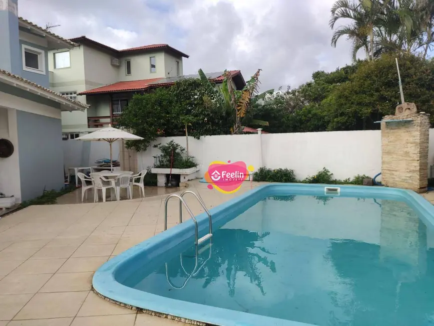 Casa com 4 quartos para alugar, 400m2 em Rio Tavares, Florianopolis - SC - imagem 4 Foto 4 de Casa com 4 quartos para alugar, 400m2 em Rio Tavares, Florianopolis - SC
