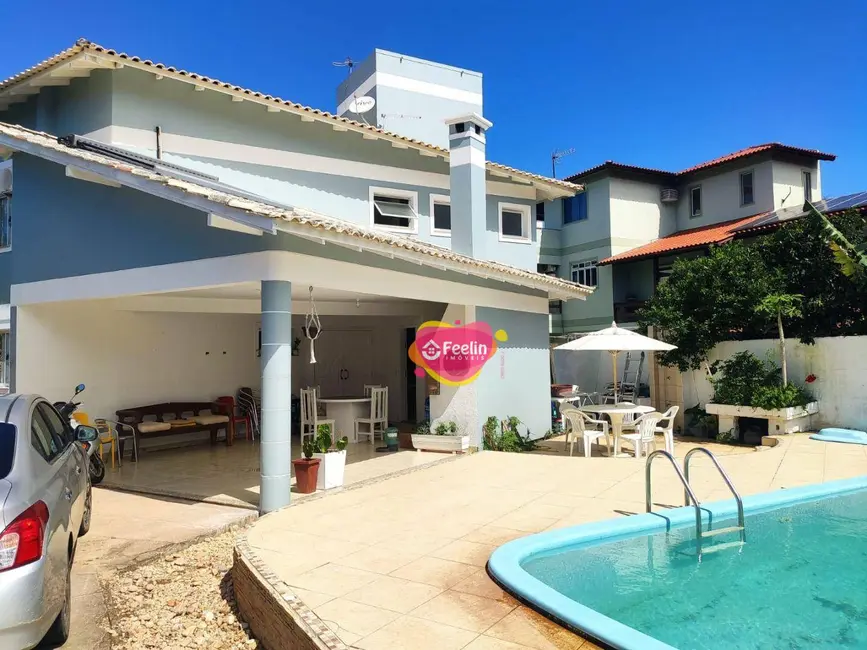 Casa com 4 quartos para alugar, 400m2 em Rio Tavares, Florianopolis - SC - imagem 3 Foto 3 de Casa com 4 quartos para alugar, 400m2 em Rio Tavares, Florianopolis - SC