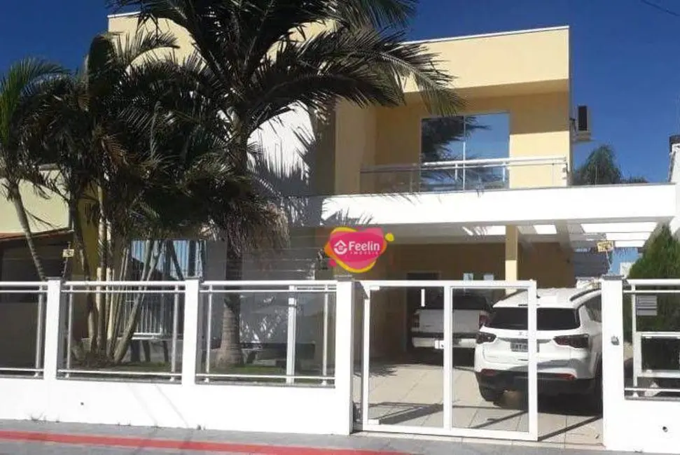Foto 2 de Casa com 4 quartos à venda, 360m2 em Carianos, Florianopolis - SC