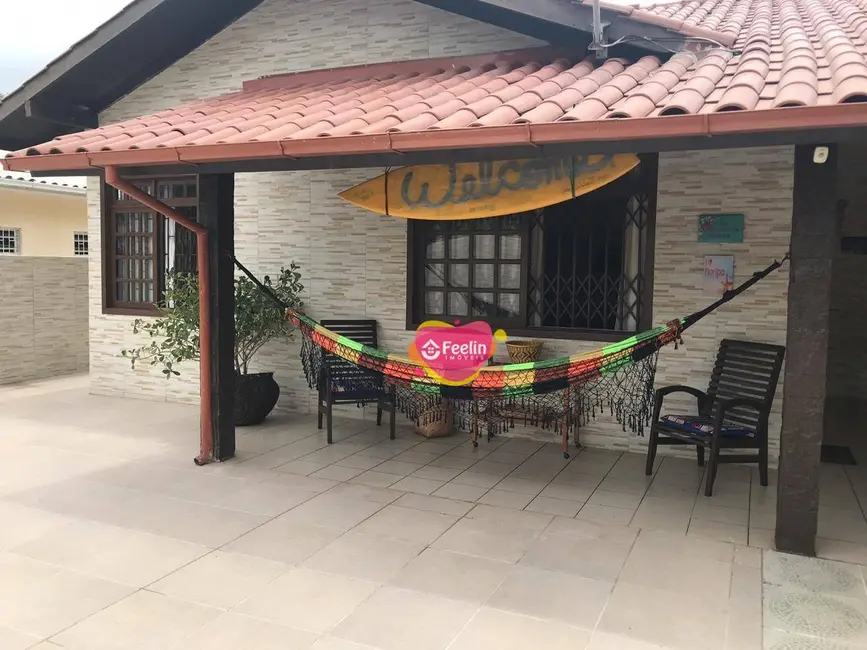 Casa com 5 quartos à venda, 450m2 em Pântano do Sul, Florianopolis - SC - imagem 4 Foto 4 de Casa com 5 quartos à venda, 450m2 em Pântano do Sul, Florianopolis - SC