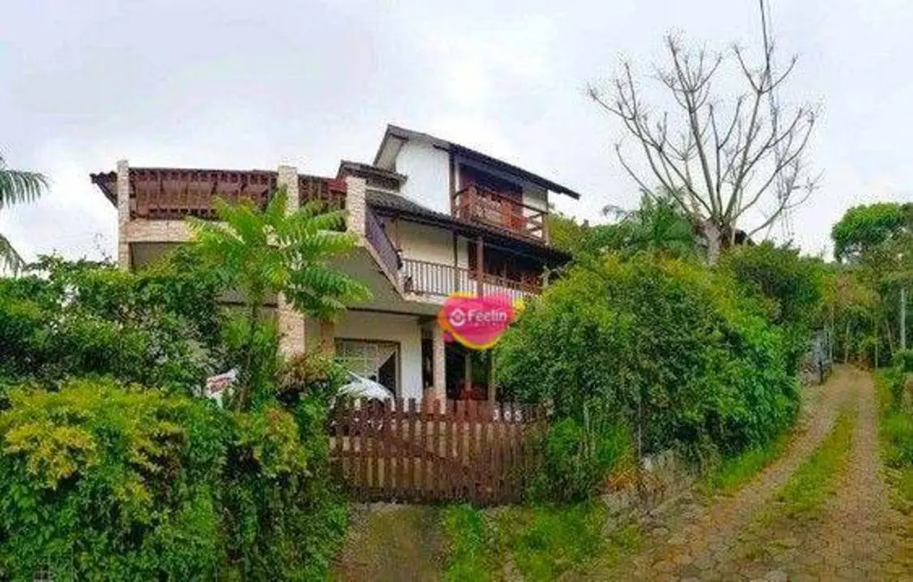 Foto 1 de Casa com 4 quartos à venda, 300m2 em Armação do Pântano do Sul, Florianopolis - SC