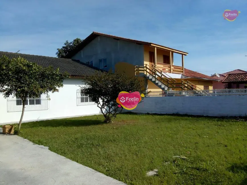 Casa com 3 quartos à venda, 450m2 em Campeche, Florianopolis - SC - imagem 2 Foto 2 de Casa com 3 quartos à venda, 450m2 em Campeche, Florianopolis - SC