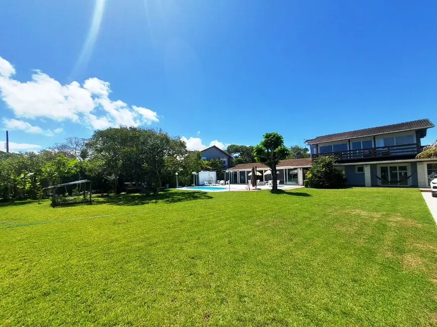 Casa com 4 quartos à venda, 1015m2 em Armação do Pântano do Sul, Florianopolis - SC - imagem 3 Foto 3 de Casa com 4 quartos à venda, 1015m2 em Armação do Pântano do Sul, Florianopolis - SC