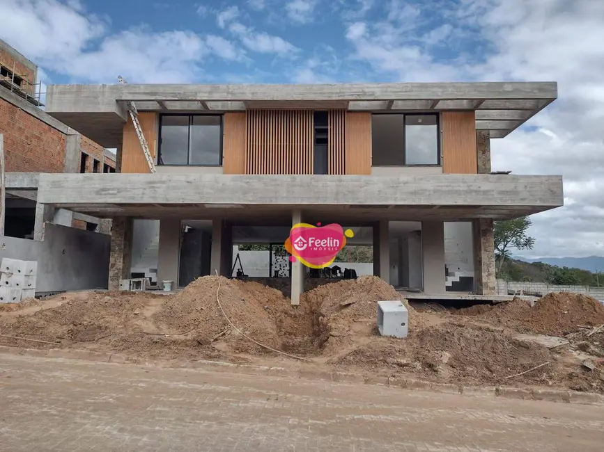 Foto 7 de Casa com 3 quartos à venda, 225m2 em Rio Tavares, Florianopolis - SC