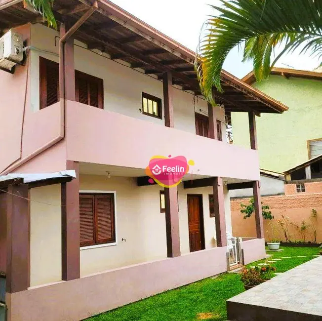 Foto 2 de Casa com 4 quartos à venda, 408m2 em Rio Tavares, Florianopolis - SC