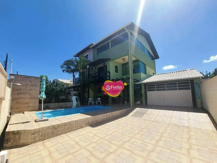 Foto 1 de Casa com 4 quartos à venda, 257m2 em Morro das Pedras, Florianopolis - SC