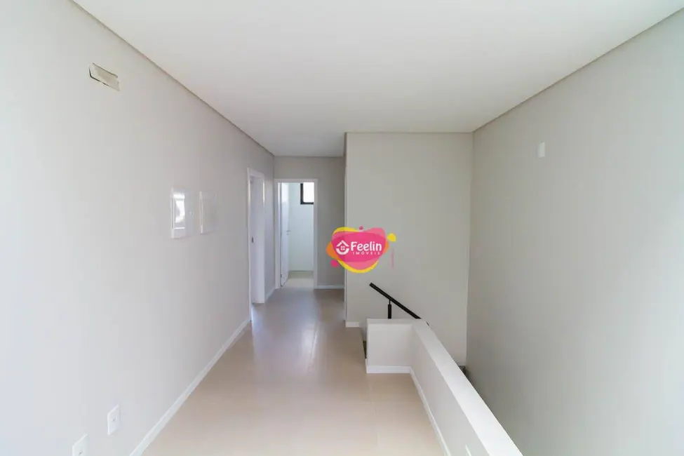 Foto 8 de Casa com 3 quartos à venda, 121m2 em Florianopolis - SC