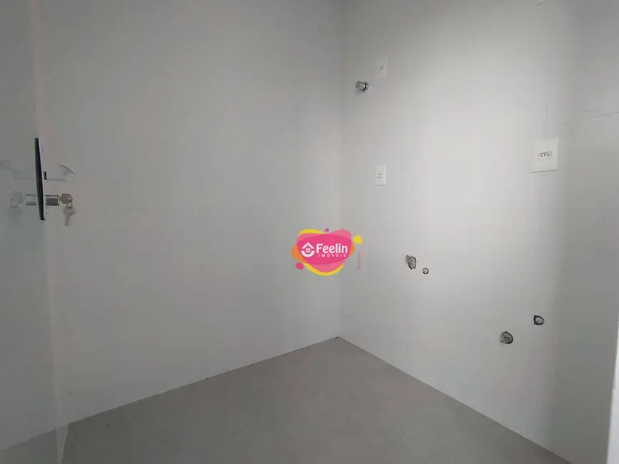 Casa com 3 quartos à venda e para alugar, 147m2 em Campeche, Florianopolis - SC - imagem 9 Foto 9 de Casa com 3 quartos à venda e para alugar, 147m2 em Campeche, Florianopolis - SC