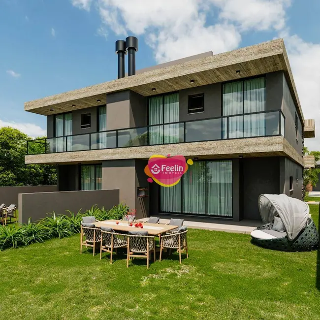 Foto 3 de Casa com 3 quartos à venda, 225m2 em Rio Tavares, Florianopolis - SC