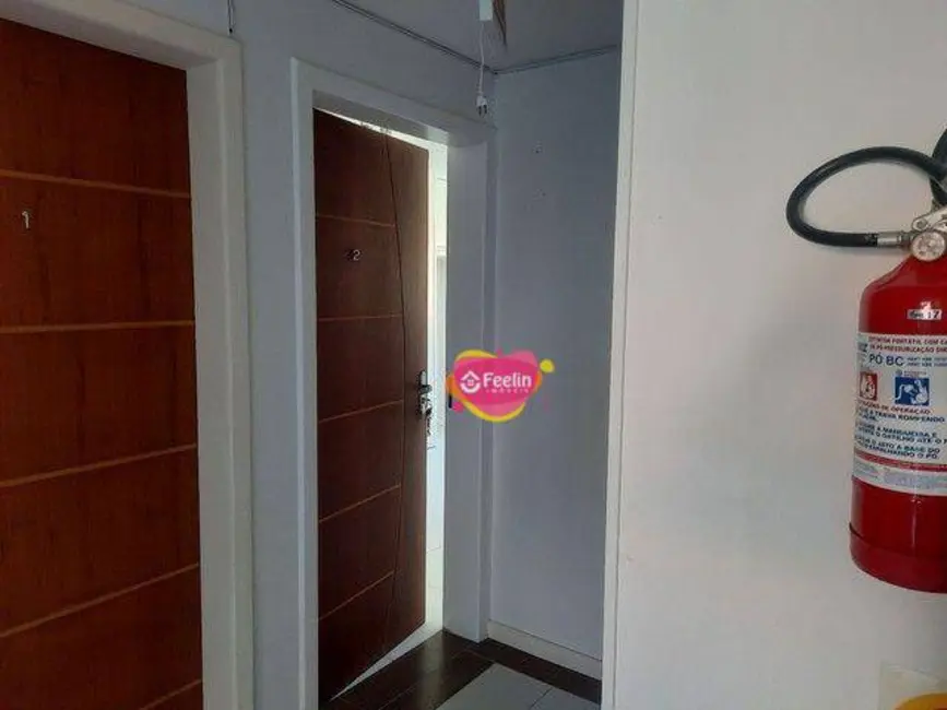 Apartamento com 2 quartos à venda, 59m2 em Carianos, Florianopolis - SC - imagem 3 Foto 3 de Apartamento com 2 quartos à venda, 59m2 em Carianos, Florianopolis - SC