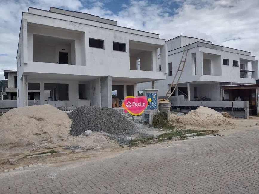 Foto 8 de Casa com 3 quartos à venda, 225m2 em Rio Tavares, Florianopolis - SC