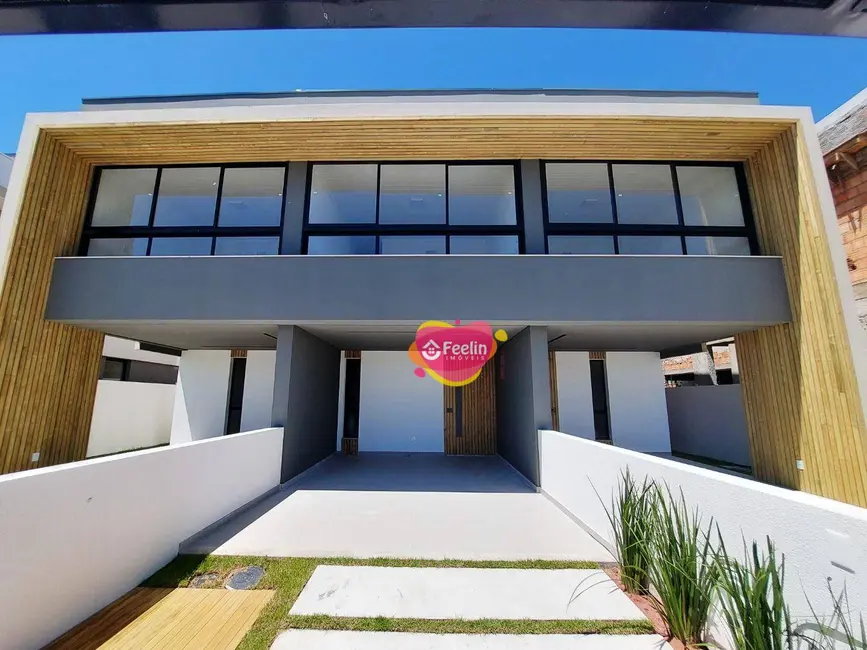Foto 1 de Casa com 3 quartos à venda, 162m2 em Campeche, Florianopolis - SC