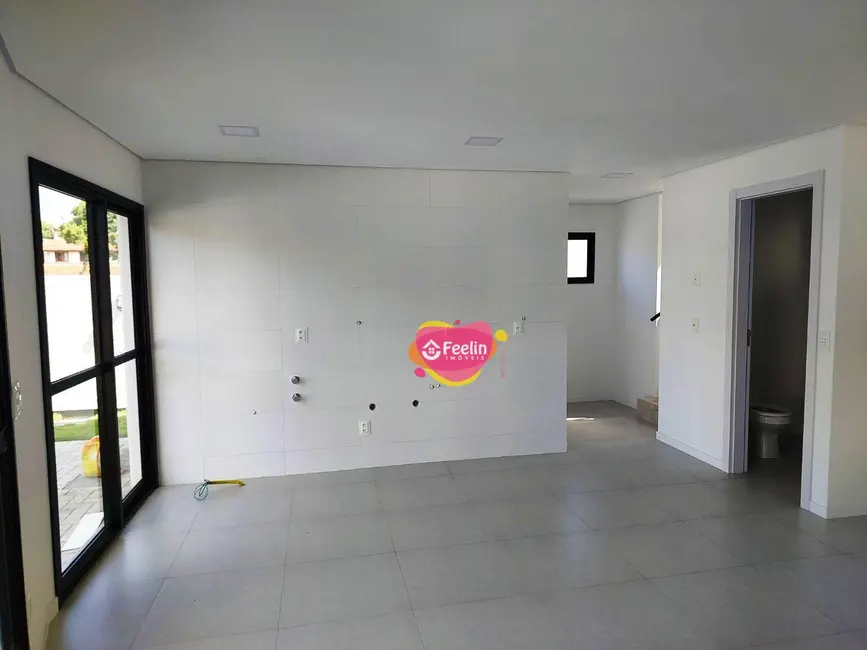 Foto 4 de Casa com 3 quartos à venda, 207m2 em Campeche, Florianopolis - SC