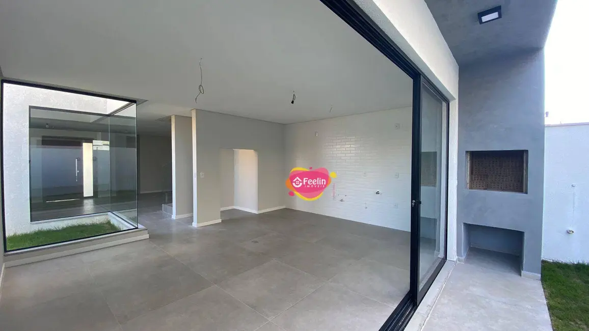 Casa com 3 quartos à venda, 180m2 em Campeche, Florianopolis - SC - imagem 6 Foto 6 de Casa com 3 quartos à venda, 180m2 em Campeche, Florianopolis - SC