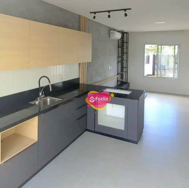 Casa com 2 quartos à venda, 180m2 em Ribeirão da Ilha, Florianopolis - SC - imagem 4 Foto 4 de Casa com 2 quartos à venda, 180m2 em Ribeirão da Ilha, Florianopolis - SC