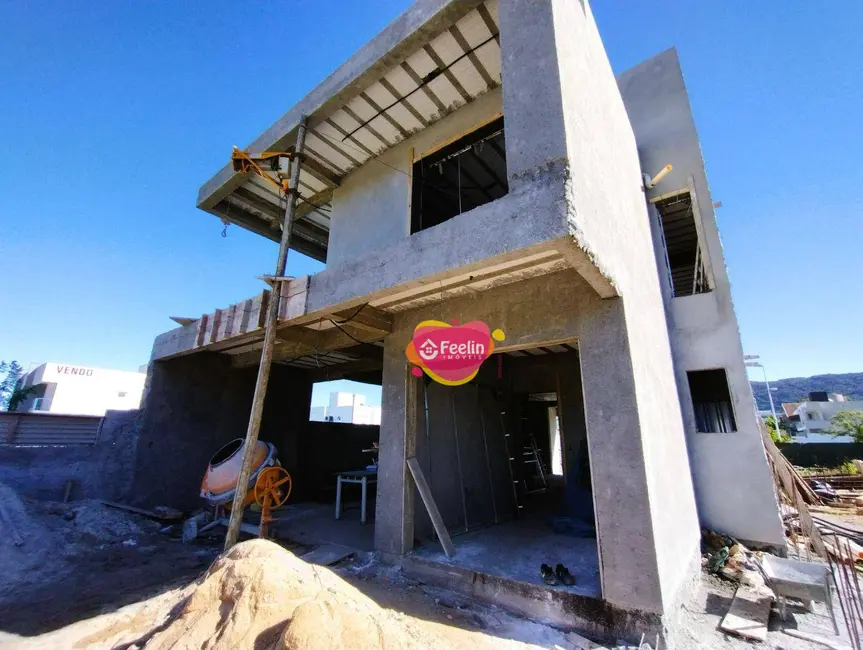 Foto 3 de Casa com 3 quartos à venda, 270m2 em Lagoa da Conceição, Florianopolis - SC