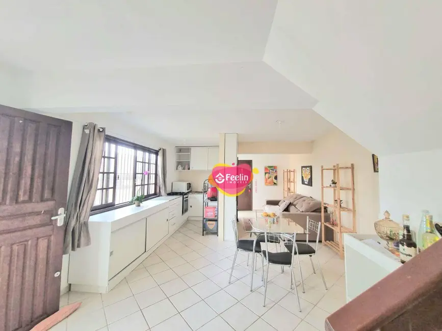 Foto 6 de Casa com 4 quartos à venda, 169m2 em Carianos, Florianopolis - SC