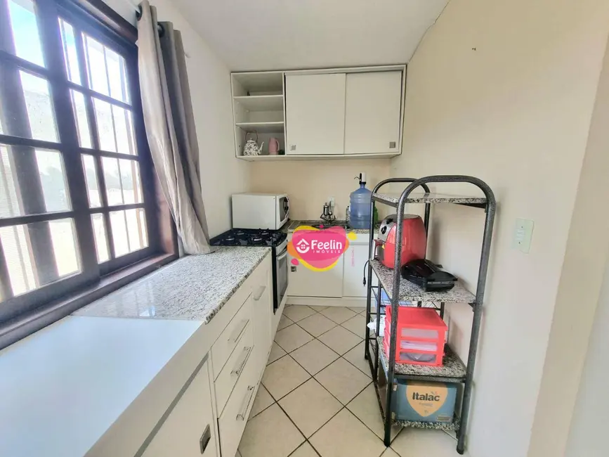 Foto 9 de Casa com 4 quartos à venda, 169m2 em Carianos, Florianopolis - SC