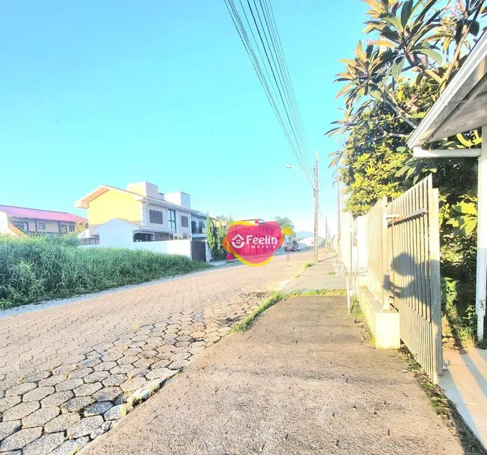 Foto 2 de Casa com 4 quartos à venda, 169m2 em Carianos, Florianopolis - SC