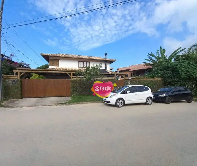 Foto 1 de Casa com 3 quartos à venda, 222m2 em Rio Tavares, Florianopolis - SC
