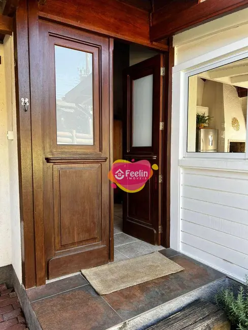 Foto 4 de Casa com 3 quartos à venda, 222m2 em Rio Tavares, Florianopolis - SC