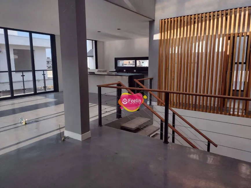 Foto 9 de Casa com 3 quartos à venda, 225m2 em Rio Tavares, Florianopolis - SC