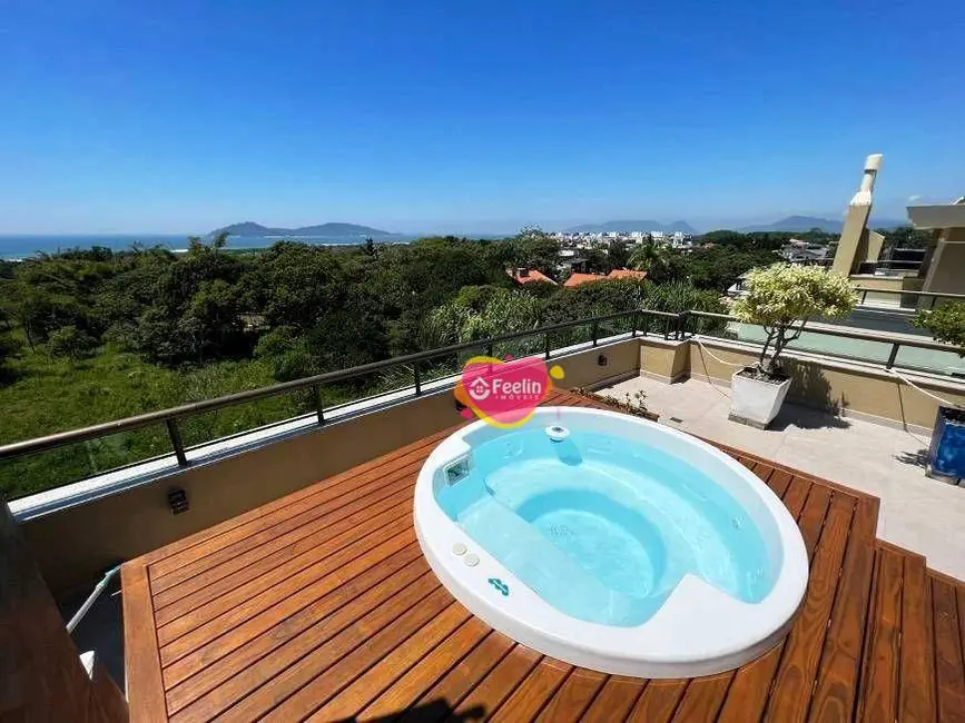 Foto 1 de Cobertura com 3 quartos à venda, 219m2 em Campeche, Florianopolis - SC