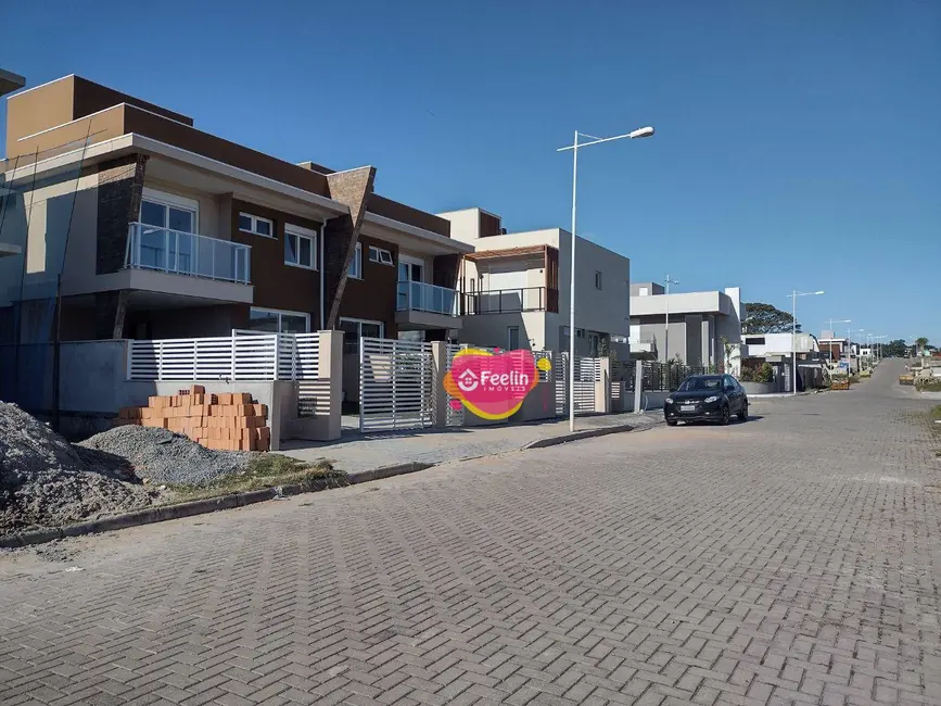 Foto 3 de Casa com 3 quartos à venda, 225m2 em Rio Tavares, Florianopolis - SC