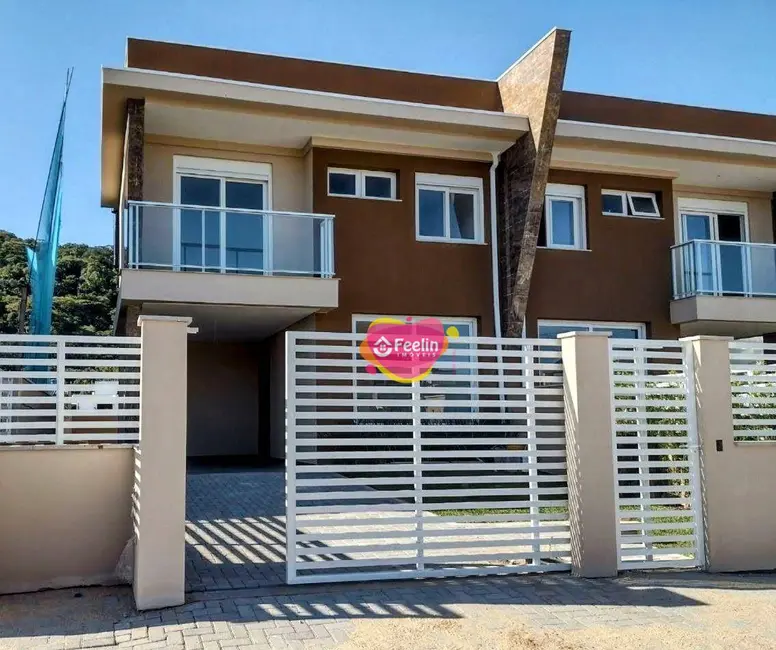 Foto 1 de Casa com 3 quartos à venda, 225m2 em Rio Tavares, Florianopolis - SC