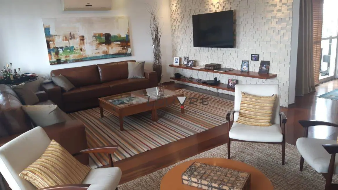 Foto 2 de Apartamento com 4 quartos à venda, 240m2 em Moema, São Paulo - SP